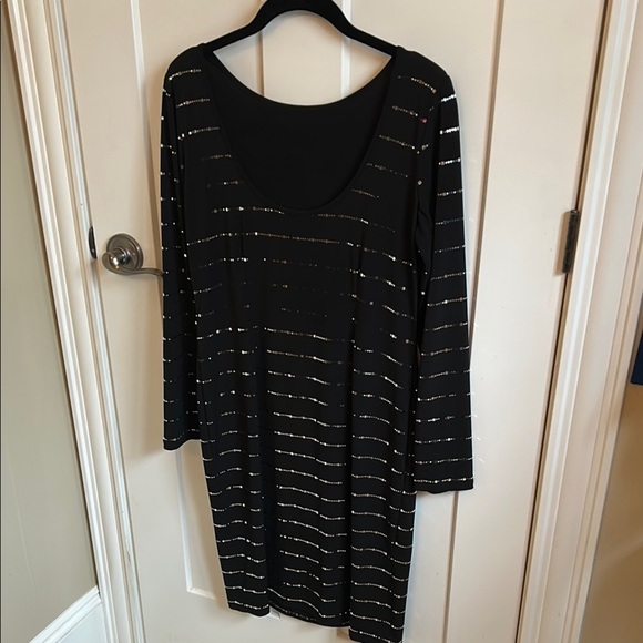 Sexy Frank Lyman Design Black Stretchy Sheath Dress with Long Sleeves, size 10 - Picture 5 of 8